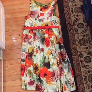 Beautiful watercolor dress for wedding season!